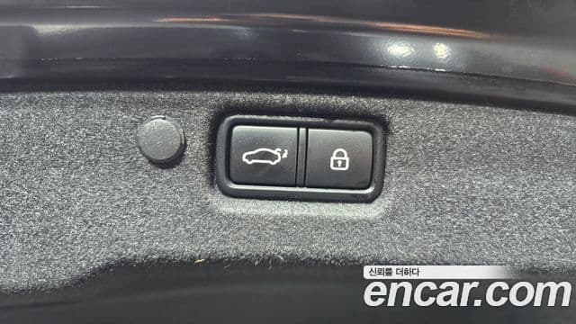 Kia K7 Premier гибрид Signature, 2020 19