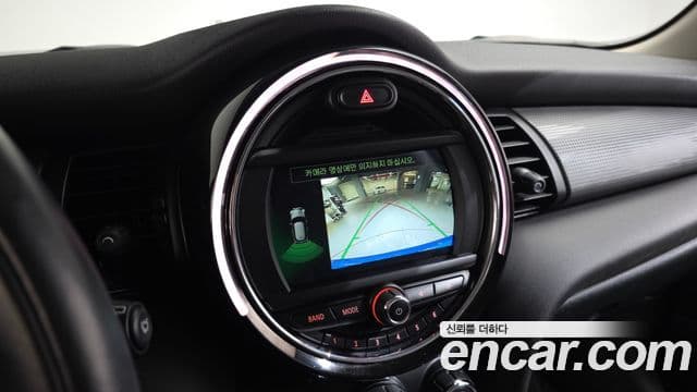 Mini Cooper 3세대, 2019 17