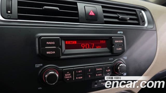 Kia The / новый New Pride Smart, 2015 14