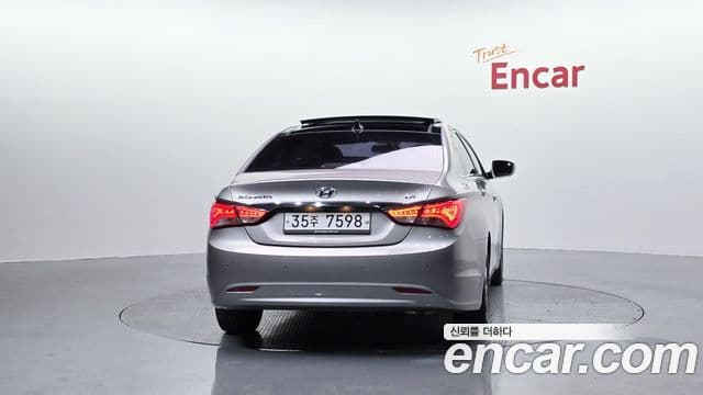 Hyundai Sonata The / новый 브릴리언트 LPI Modern(для людей с инвалидностью), 2013 4