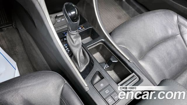 Hyundai Sonata The / новый 브릴리언트 LPI Modern(для людей с инвалидностью), 2013 9