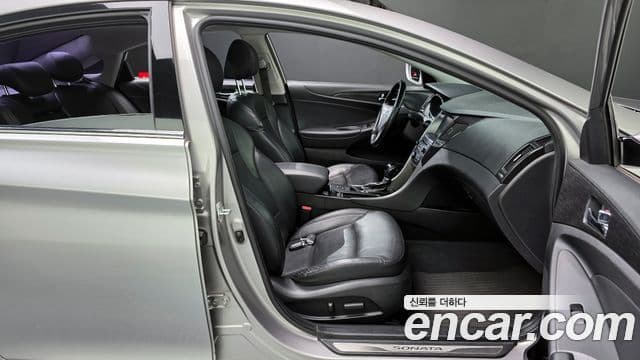 Hyundai Sonata The / новый 브릴리언트 LPI Modern(для людей с инвалидностью), 2013 10