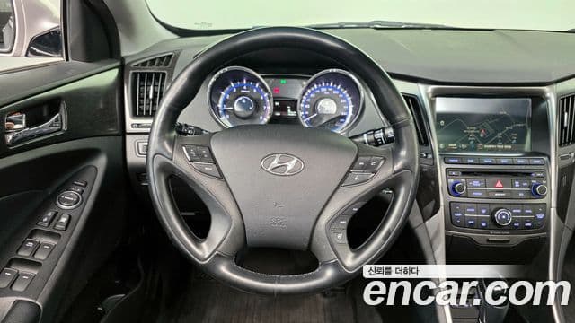 Hyundai Sonata The / новый 브릴리언트 LPI Modern(для людей с инвалидностью), 2013 13