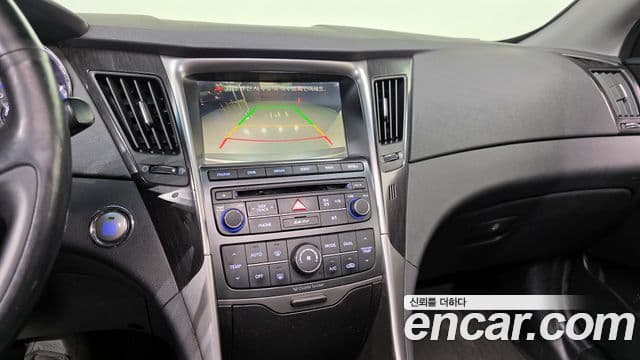 Hyundai Sonata The / новый 브릴리언트 LPI Modern(для людей с инвалидностью), 2013 15