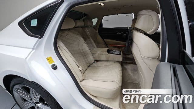 Genesis G80 (RG3) бензин 2.5 турбо AWD, 2025 11