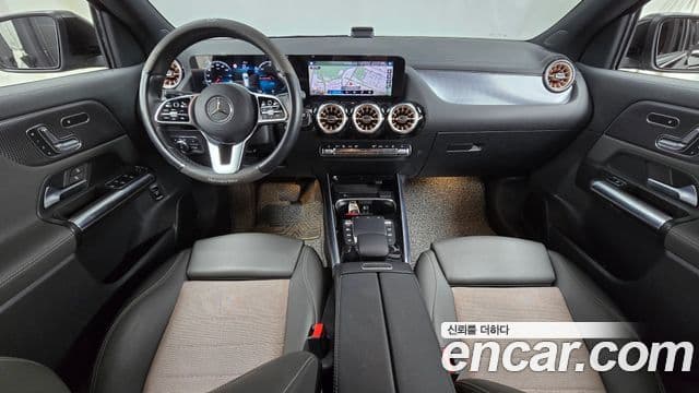 Mercedes-Benz EQA H243, 2021 7