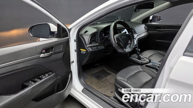 Hyundai Avante AD 1.6 GDI Value Plus, 2018 11