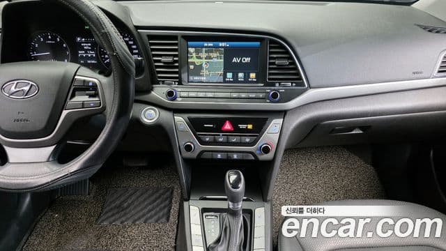 Hyundai Avante AD 1.6 GDI Value Plus, 2018 14
