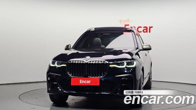 BMW X7 (G07) M50i 6인승, 2021 3