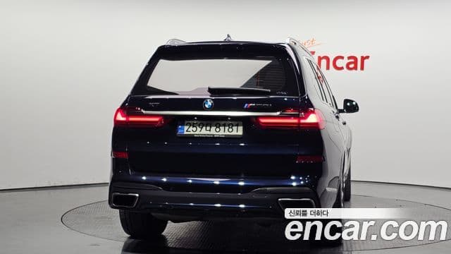 BMW X7 (G07) M50i 6인승, 2021 4