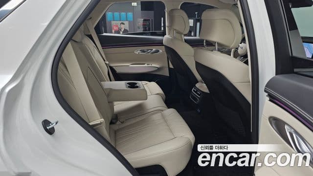 Genesis GV70, 2025 12