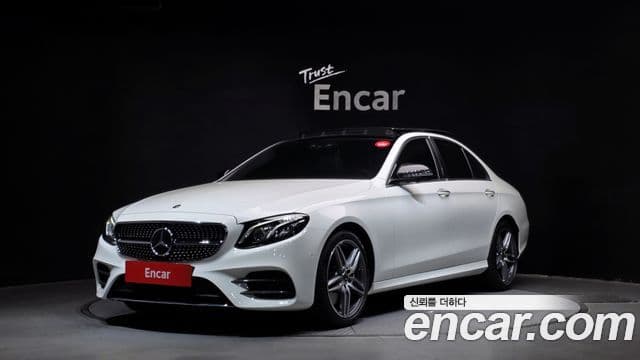 Mercedes-Benz E-класс W213 AMG Line, 2020 1