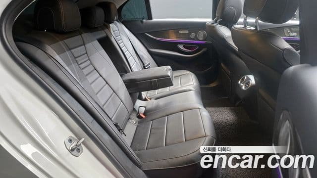 Mercedes-Benz E-класс W213 AMG Line, 2020 12