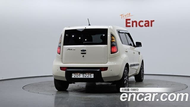 Kia Soul Safety, 2011 4