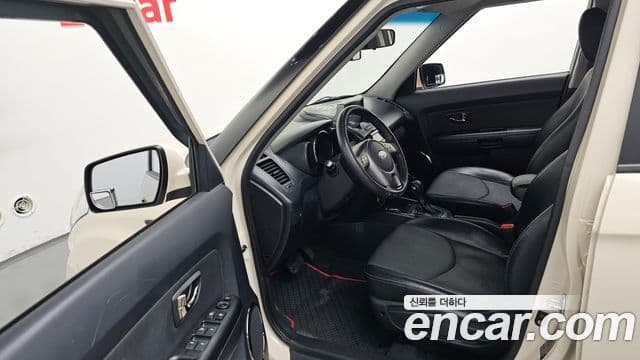 Kia Soul Safety, 2011 10