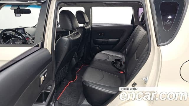 Kia Soul Safety, 2011 11