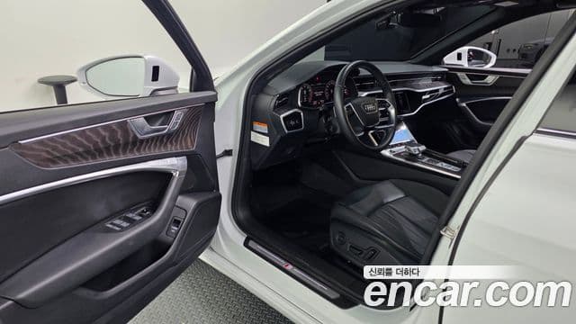 Audi A6 (C8) Premium, 2022 10