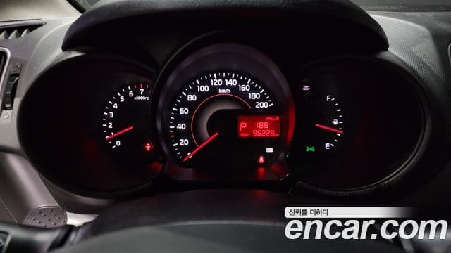 Kia Ray Luxury, 2014 8