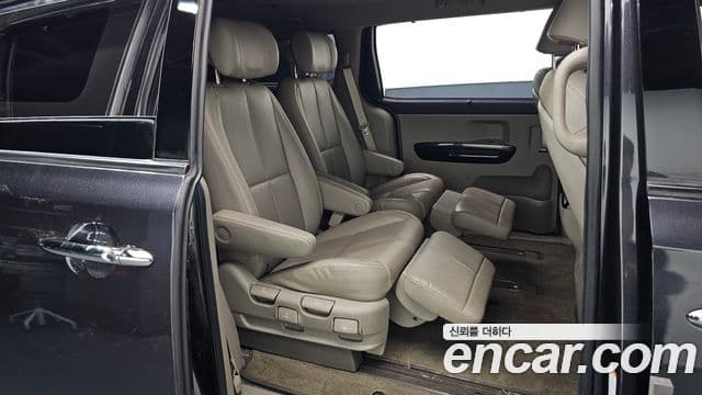 Kia The / новый New Carnival VIP, 2020 11