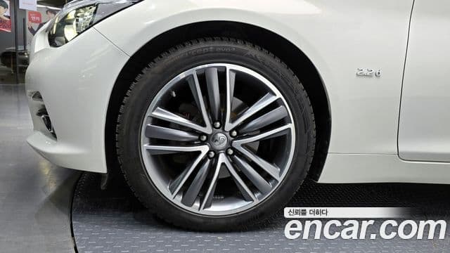 Infiniti Q50 Premium, 2015 все фото