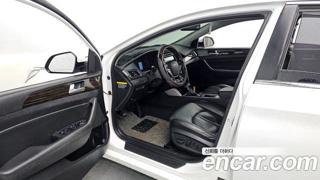 Hyundai LF Sonata 2.0 Smart, 2016 10