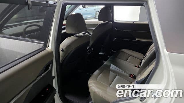 KG모빌리티(SsangYong) Torres T7, 2023 11