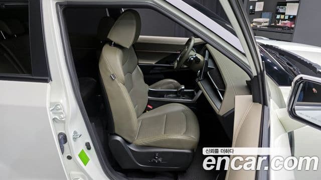 KG모빌리티(SsangYong) Torres T7, 2023 12