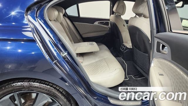 Genesis The / новый New G70 슈팅브레이크, 2023 12