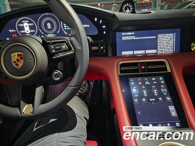 Porsche 타이칸 GTS, 2023 8