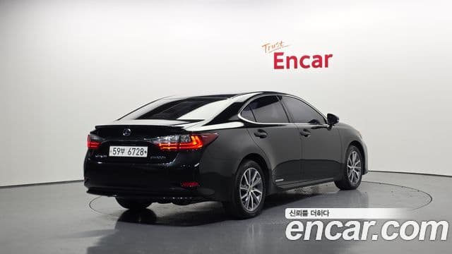 Lexus New ES300h XV60, 2018 2