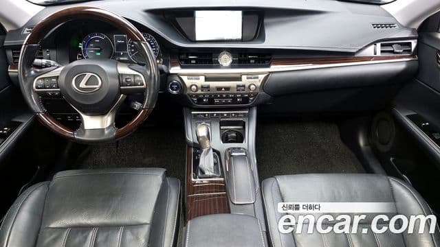 Lexus New ES300h XV60, 2018 7