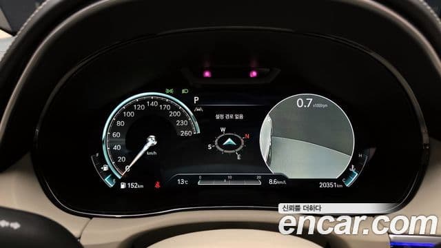 Genesis GV70, 2024 8