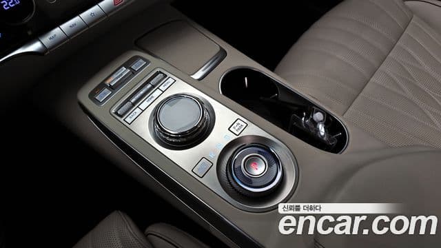 Genesis GV70, 2024 9