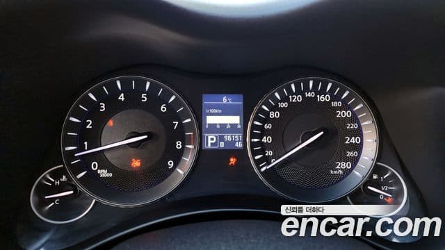 Infiniti M37 Y51, 2011 8