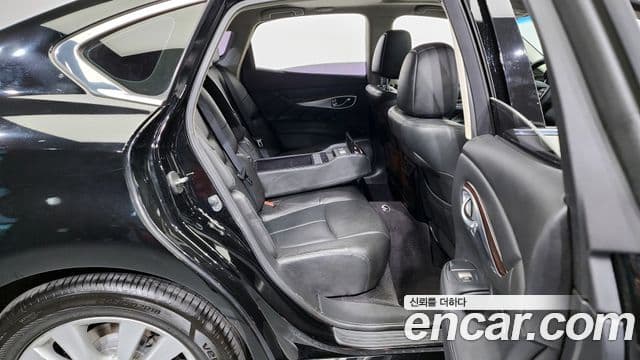 Infiniti M37 Y51, 2011 12