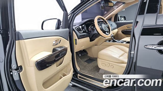 Kia All New Carnival President, 2017 11