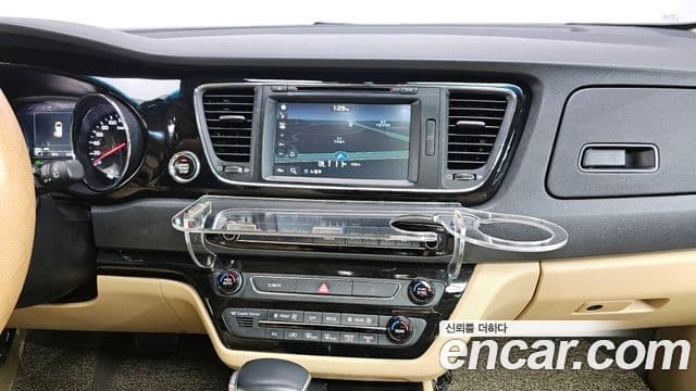 Kia All New Carnival President, 2017 15