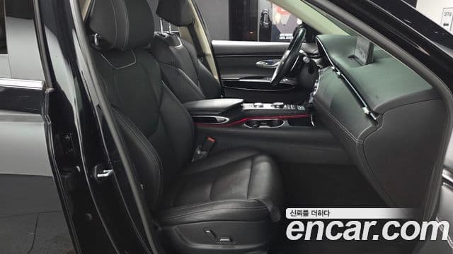 Genesis GV70, 2022 10