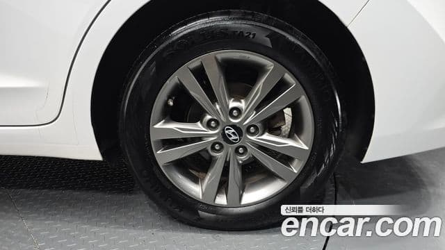 Hyundai Avante AD Modern, 2016 все фото