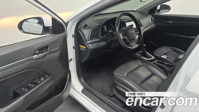 Hyundai Avante AD Modern, 2016 11