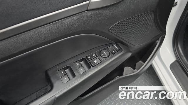 Hyundai Avante AD Modern, 2016 17