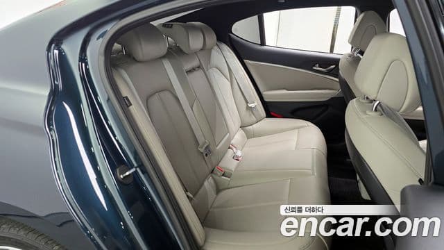 Genesis The / новый New G70, 2022 12