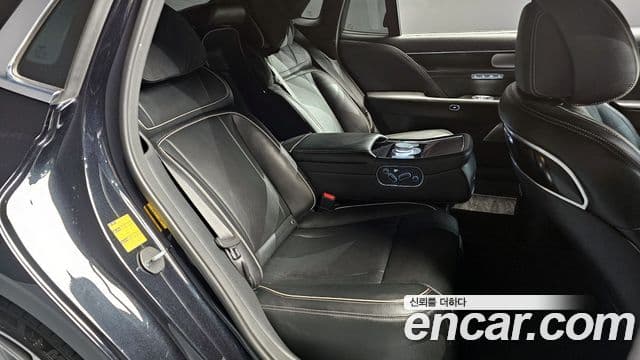 Genesis G90 (RS4) бензин 3.5 турбо AWD, 2022 12