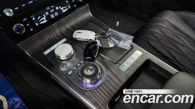 Genesis G80 (RG3) бензин 2.5 турбо AWD, 2026 9