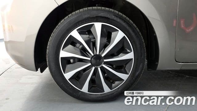 Kia The / новый New Ray Prestige Special, 2021 все фото