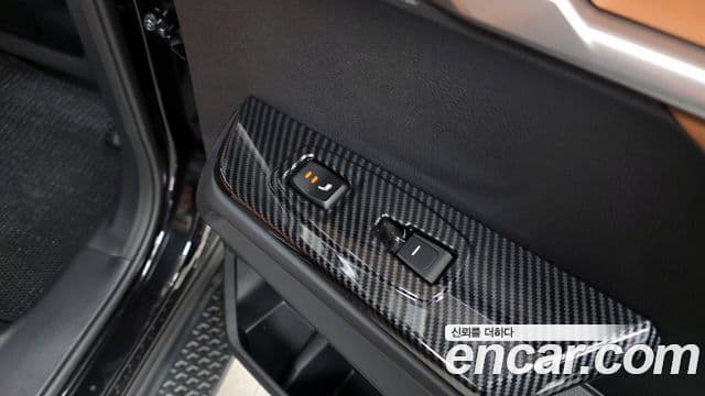 KG모빌리티(SsangYong) The / новый New Torres Black Edge, 2026 19