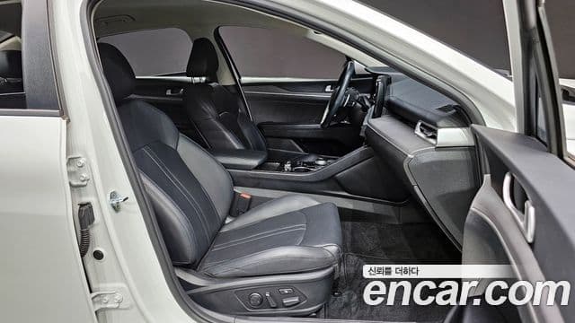Kia K5 3세대 Prestige, 2022 10