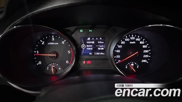 Kia All New Carnival Luxury, 2016 8