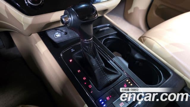 Kia All New Carnival Luxury, 2016 9