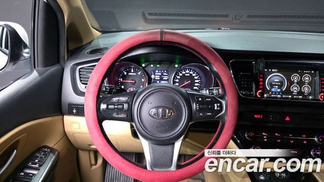 Kia All New Carnival Luxury, 2016 13